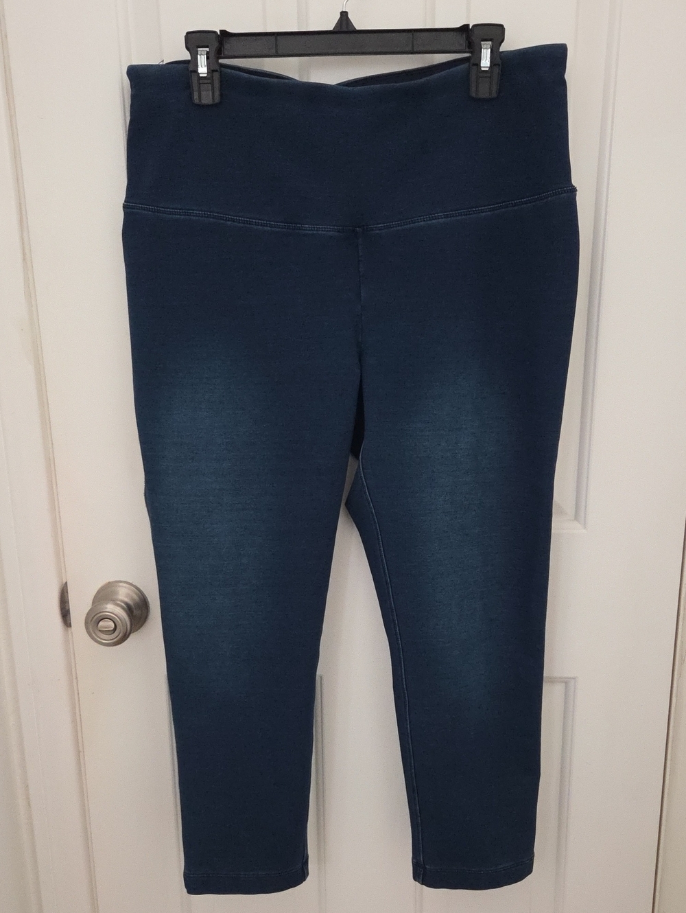 Chico's Deep Navy Pull-On Jeggings size 2 approx womens large or size 12